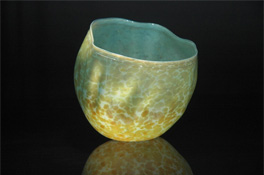 Anthias Bowl Glass Art by Robert Kaindl